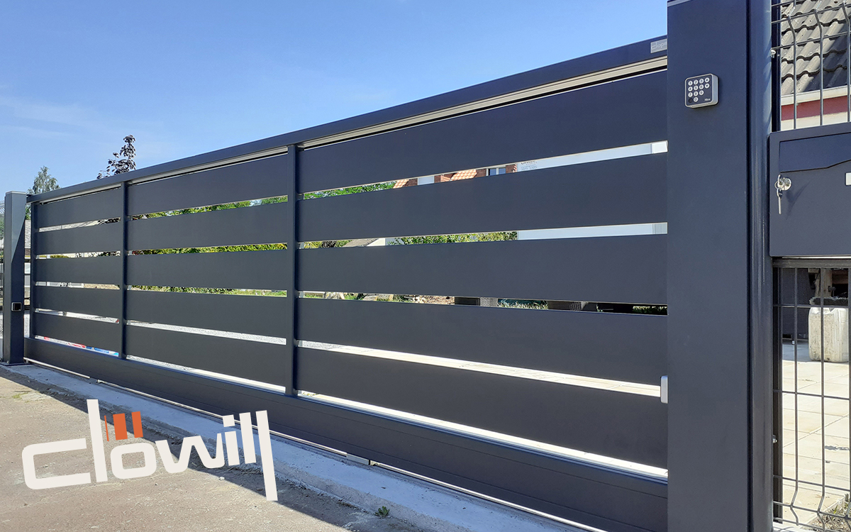 portail alu clonor coulissant lame de 200 espaceees